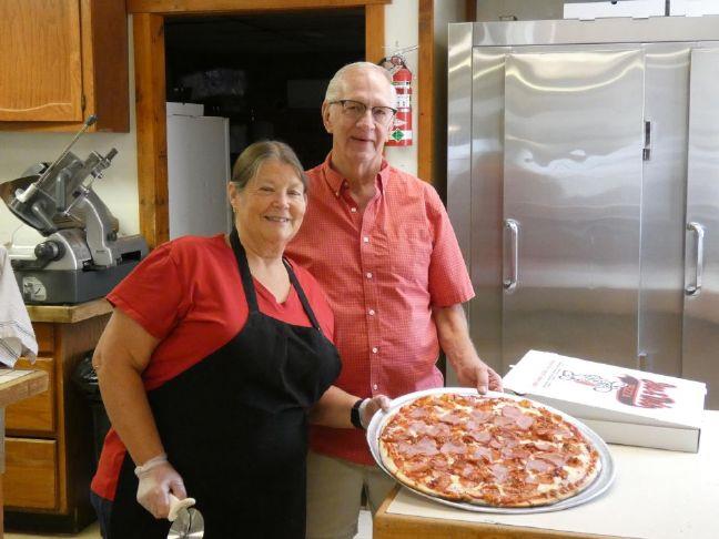 Local pizza shop celebrates 50 years with same owner | Advertiser