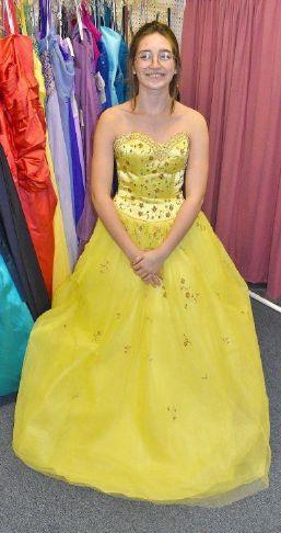 Providing dresses for prom | Sandusky Register Cinderella's Closet helps  out hundreds of girls who want formalwear