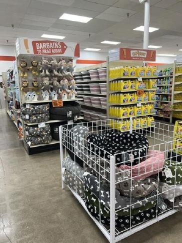 Big Lots welcomes Tiffin shoppers